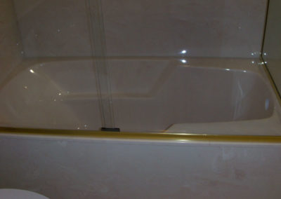 Mark-9-tub-shown-in-marble